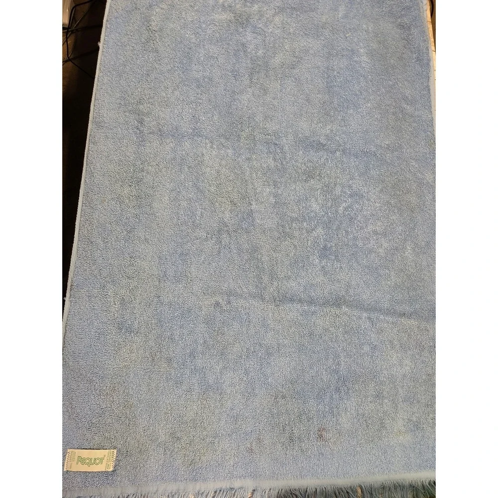2 Vintage Pequot‎ Blue Floral Bath Towels Rose Fringe 40x24 Cotton Lazy Daisy